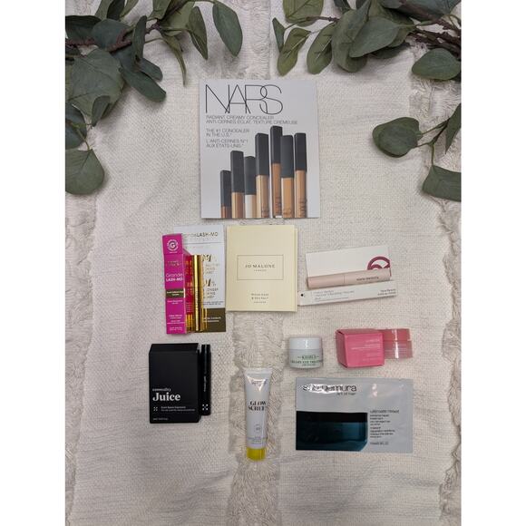 Sephora Deluxe Sized Beauty Sample Bag - Picture 1 of 12